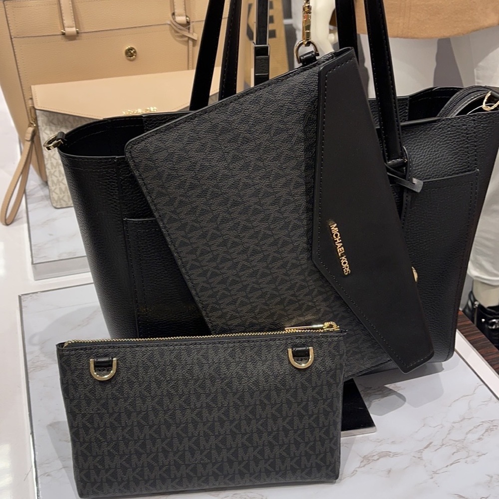 Michael Kors Maisie Large Pebbled Leather 3-in-1 Tote Bag